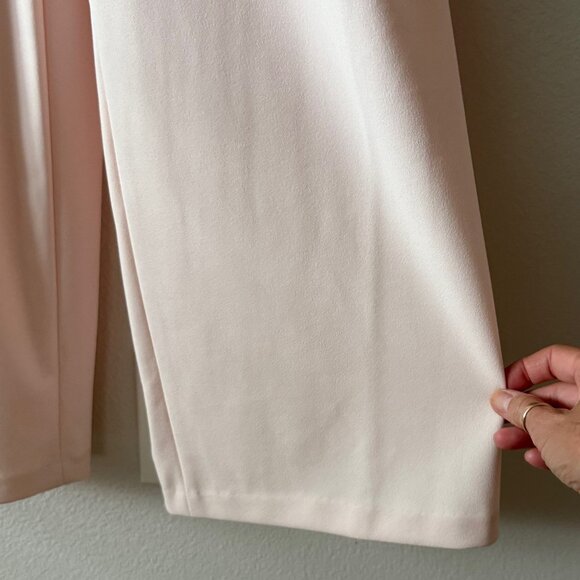 NWT Calvin Klein Light Pink Belted V Neck Cropped Jumpsuit Size 4 - Picture 4 of 9